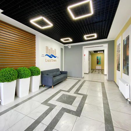 Апартаменты В Жк Laketown На Берегу Озера Almaty Eksteriør billede